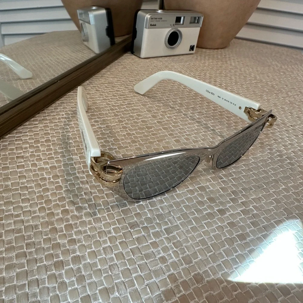 Dior mirrored Sunglasses - Picture 5 of 5